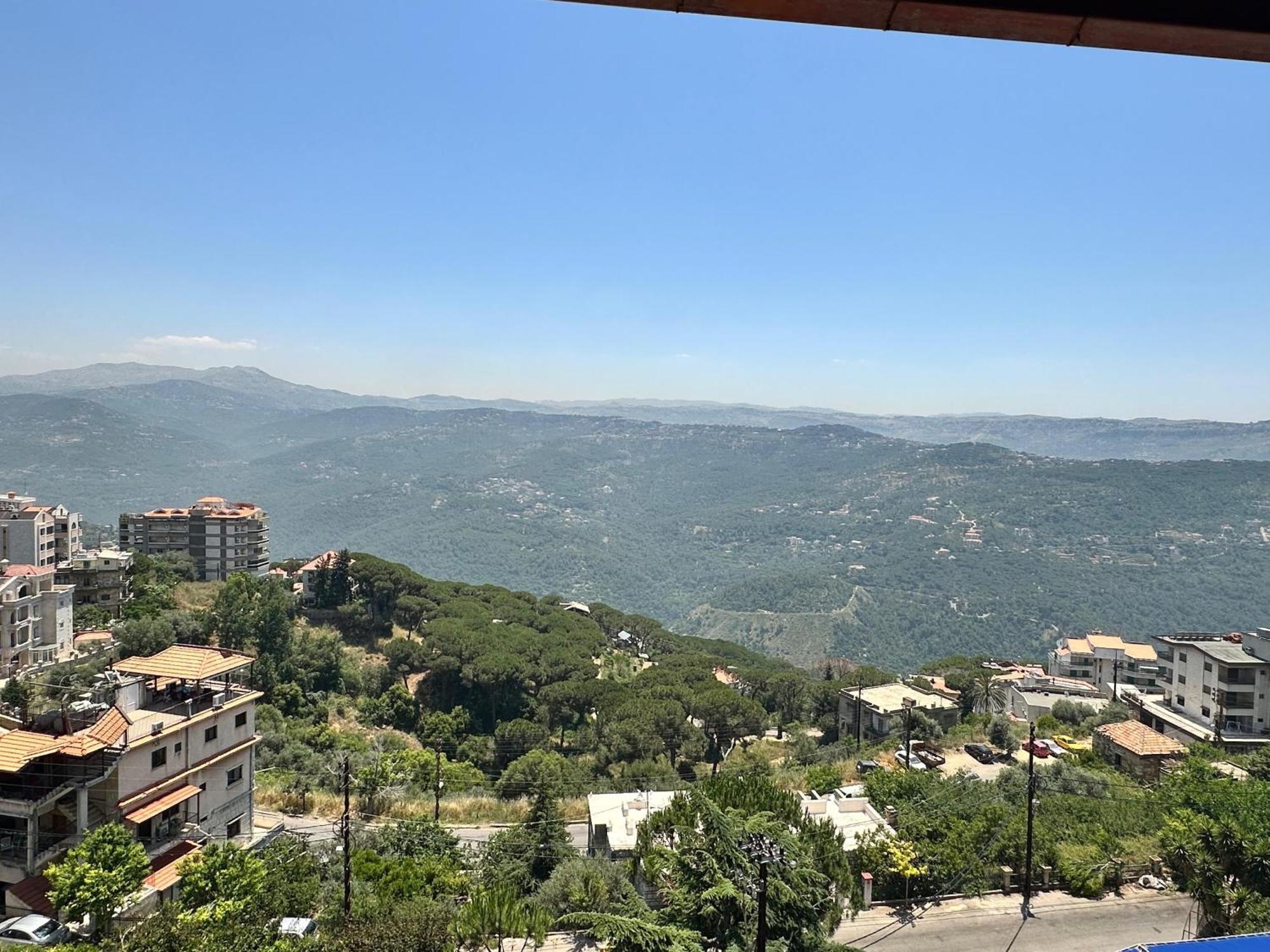 Le Crillon Otel Brummana Dış mekan fotoğraf