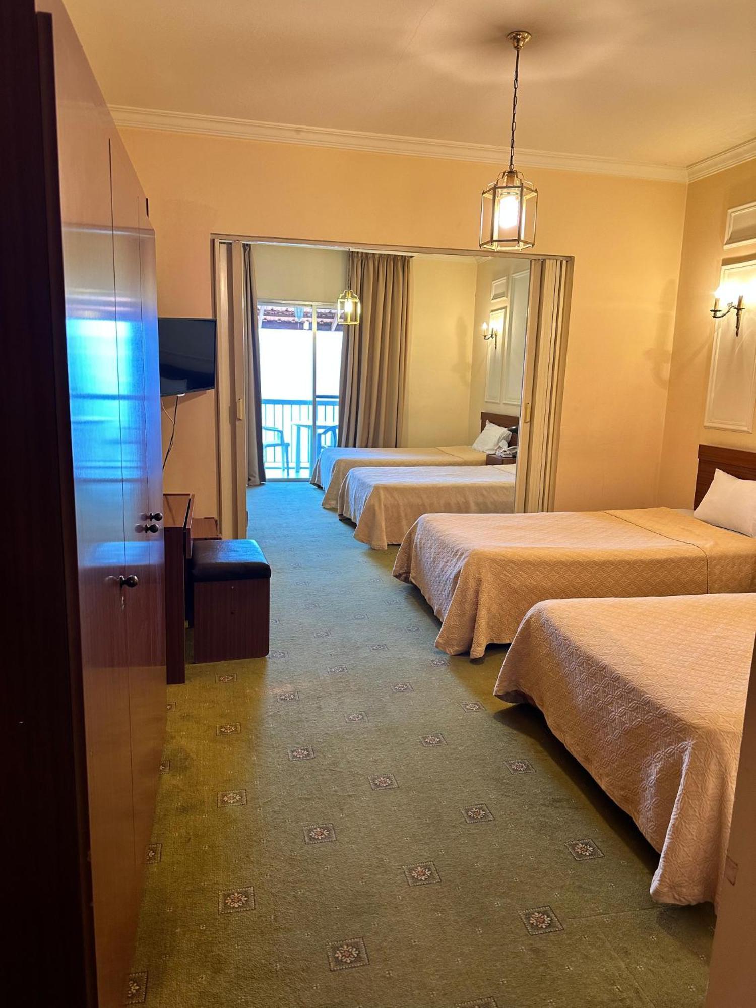 Le Crillon Otel Brummana Dış mekan fotoğraf