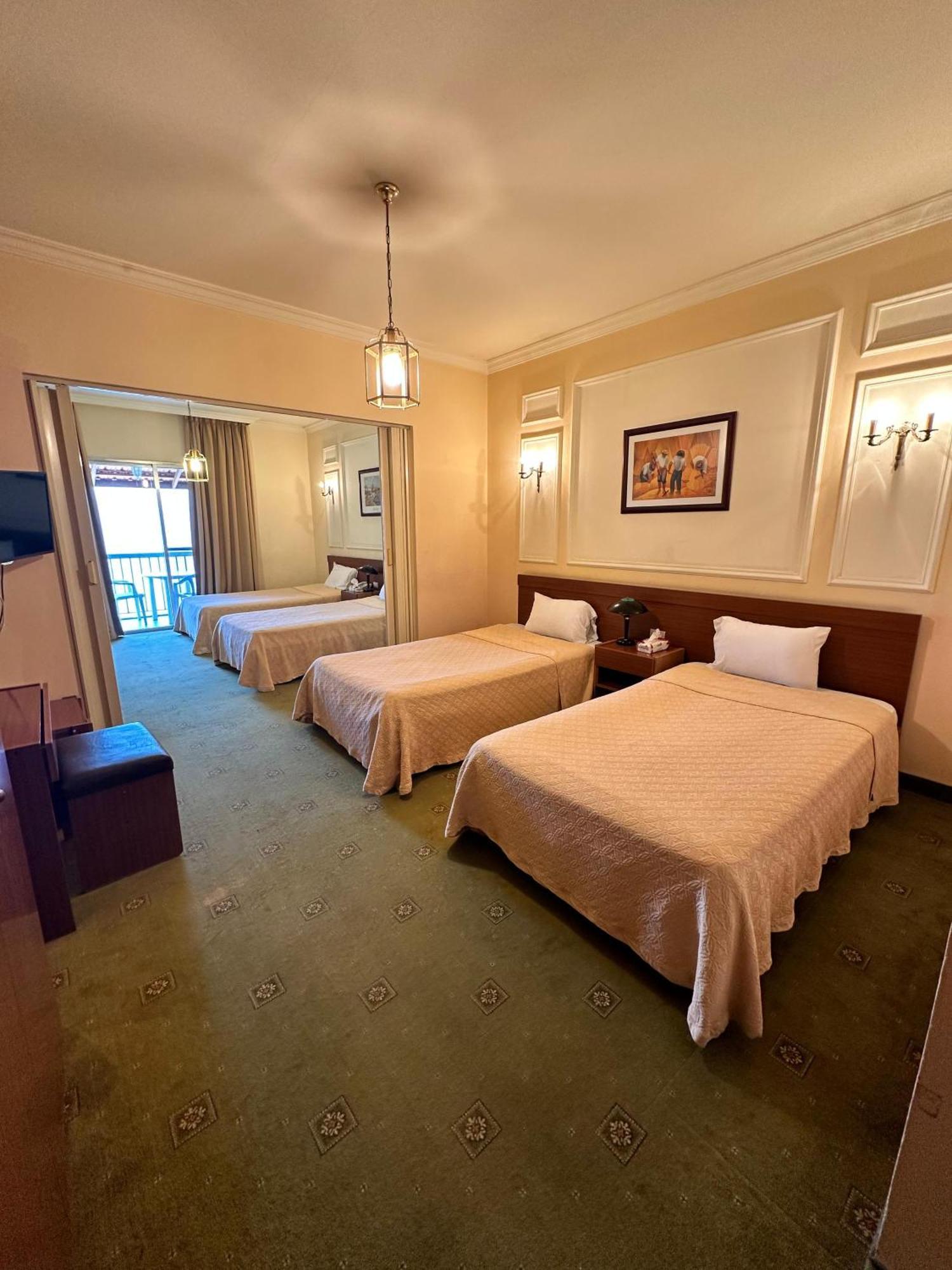 Le Crillon Otel Brummana Dış mekan fotoğraf